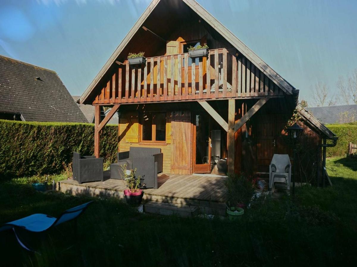 Chalet Avec Piscine Chauffee, Tennis Et Jardin Clos, A 1700M De La Plage De Cabourg - Fr-1-465-22 Zewnętrze zdjęcie