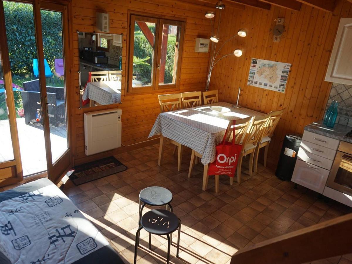 Chalet Avec Piscine Chauffee, Tennis Et Jardin Clos, A 1700M De La Plage De Cabourg - Fr-1-465-22 Zewnętrze zdjęcie